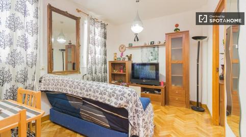 Photo 3 of Flat to rent in Pacífico, Madrid