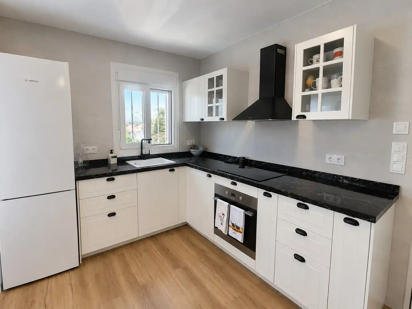 Cuina de Apartament en venda en Marbella amb Aire condicionat, Moblat i Internet