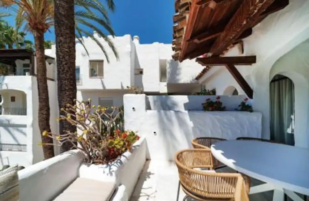 Terrassa de Apartament de lloguer en Marbella amb Aire condicionat, Terrassa i Piscina