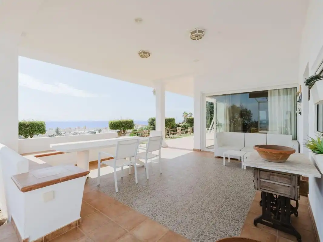 Terrassa de Casa o xalet en venda en Torrox amb Aire condicionat, Calefacció i Jardí privat