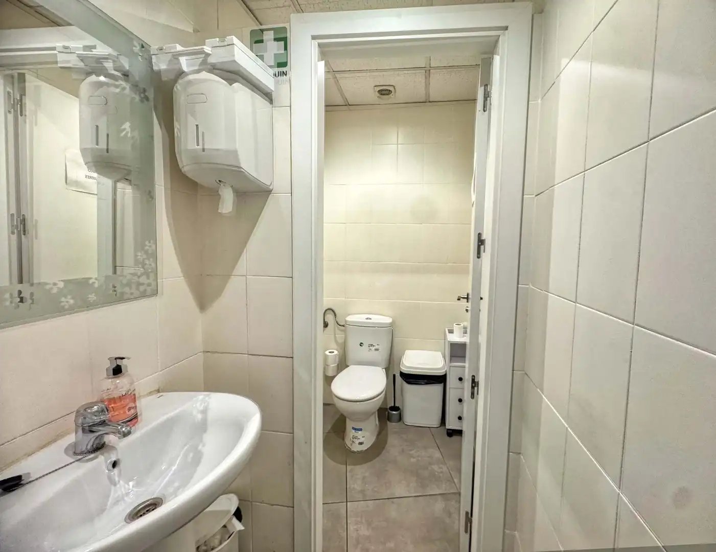 Baño de Edificio en venta en Móstoles