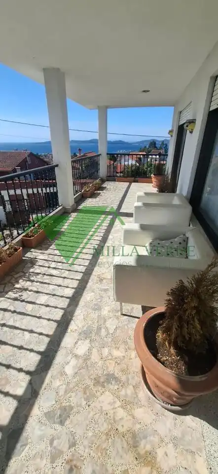 Terraza de Casa o chalet en venta en Vigo  con Calefacción, Terraza y Trastero