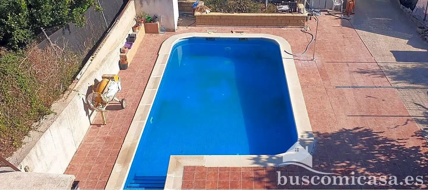 Piscina de Finca rústica en venda en Linares amb Aire condicionat, Jardí privat i Terrassa