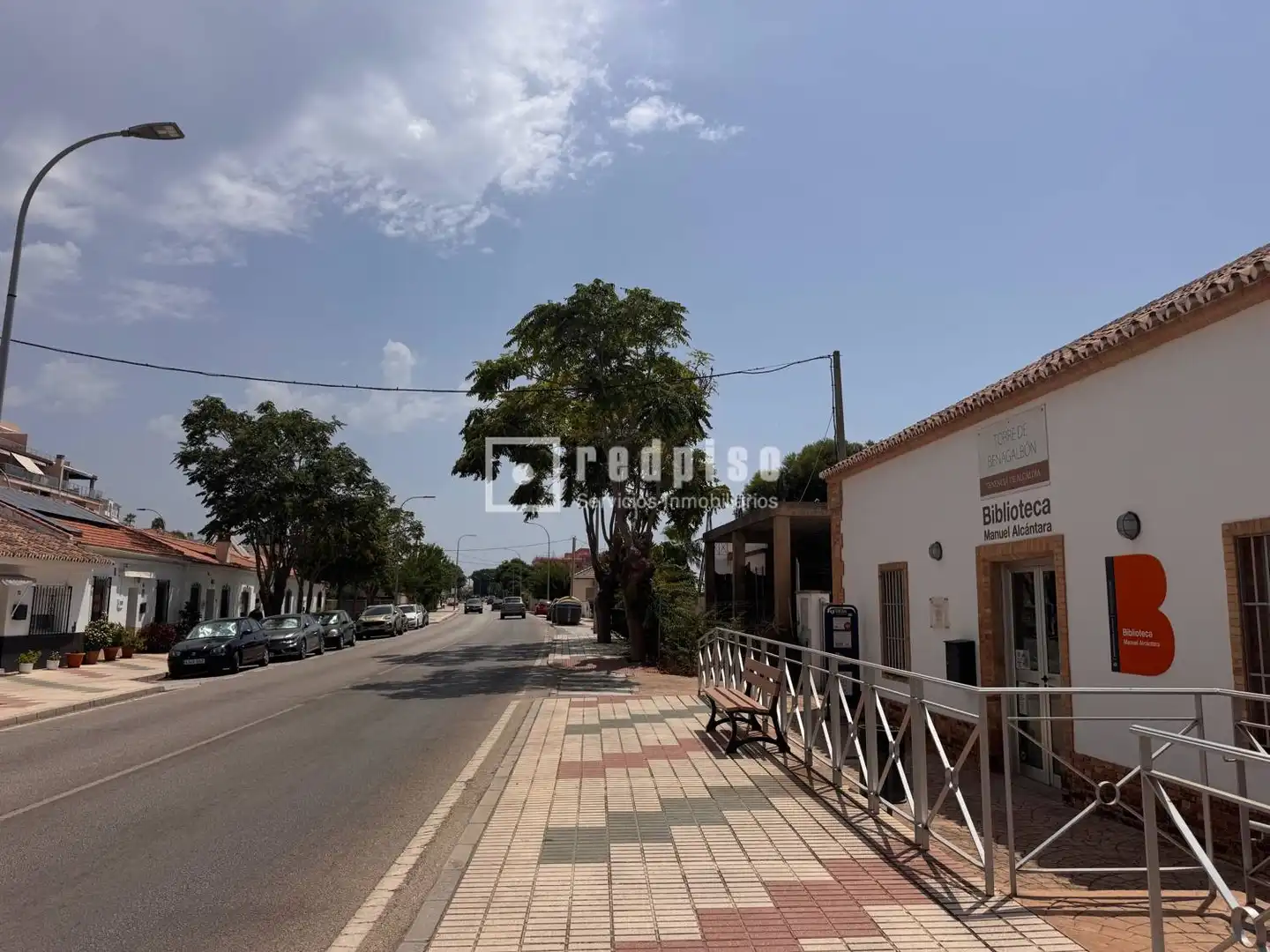 Vista exterior de Garatge en venda en Rincón de la Victoria amb Alarma
