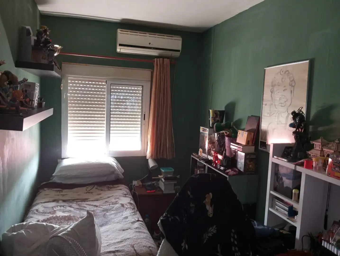 Bedroom of Flat for sale in Sevilla  with Air Conditioner, Storage room and Balcony