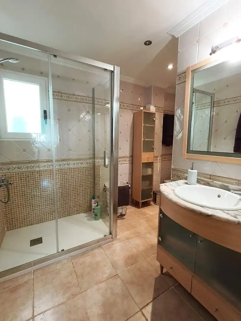 Apartment with lift for sale in Casco Antiguo - Puerto, imagen 15