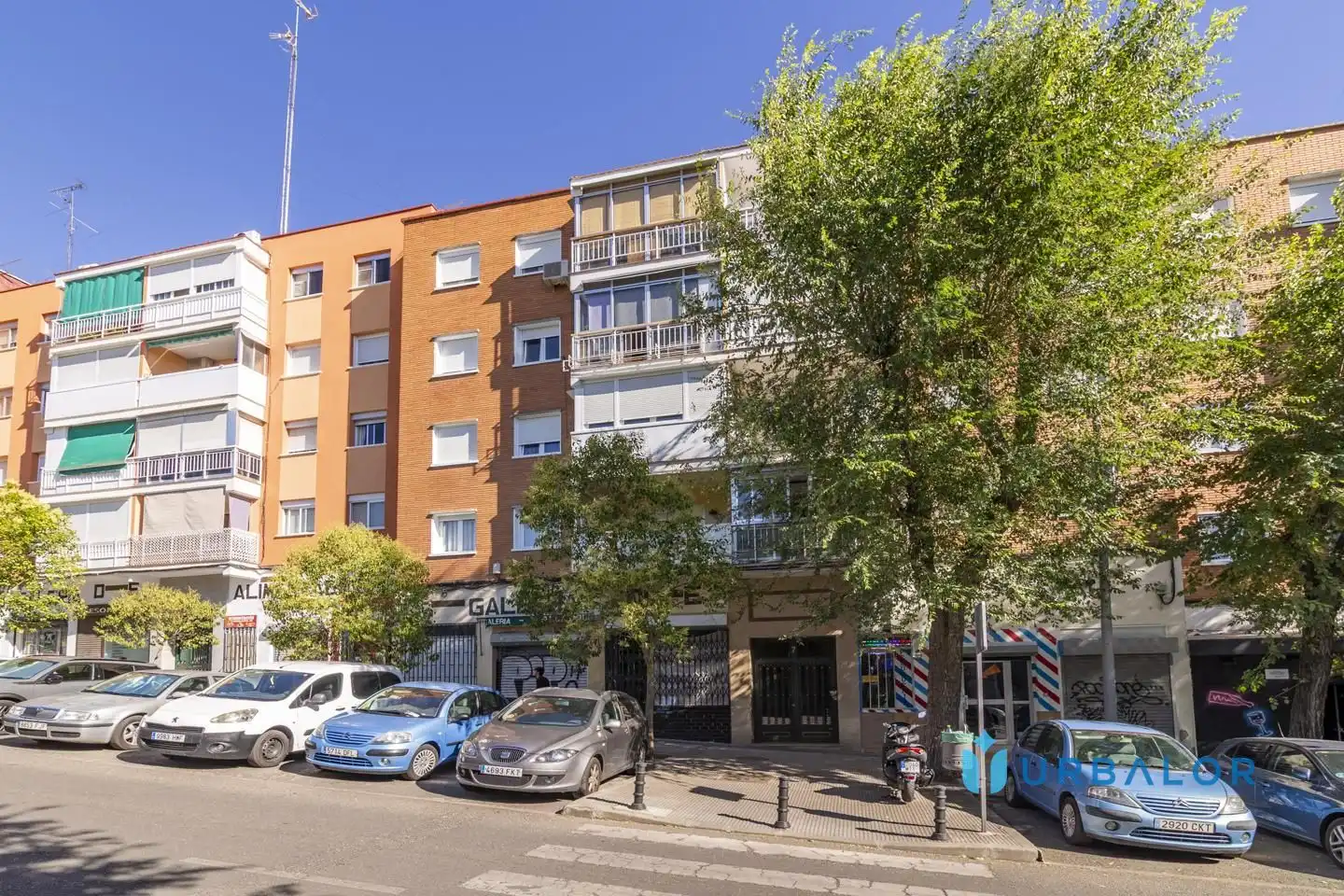 Vista exterior de Pis en venda en Alcorcón amb Calefacció i Terrassa