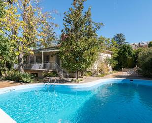 Piscina de Casa o xalet en venda en  Granada Capital amb Terrassa i Piscina