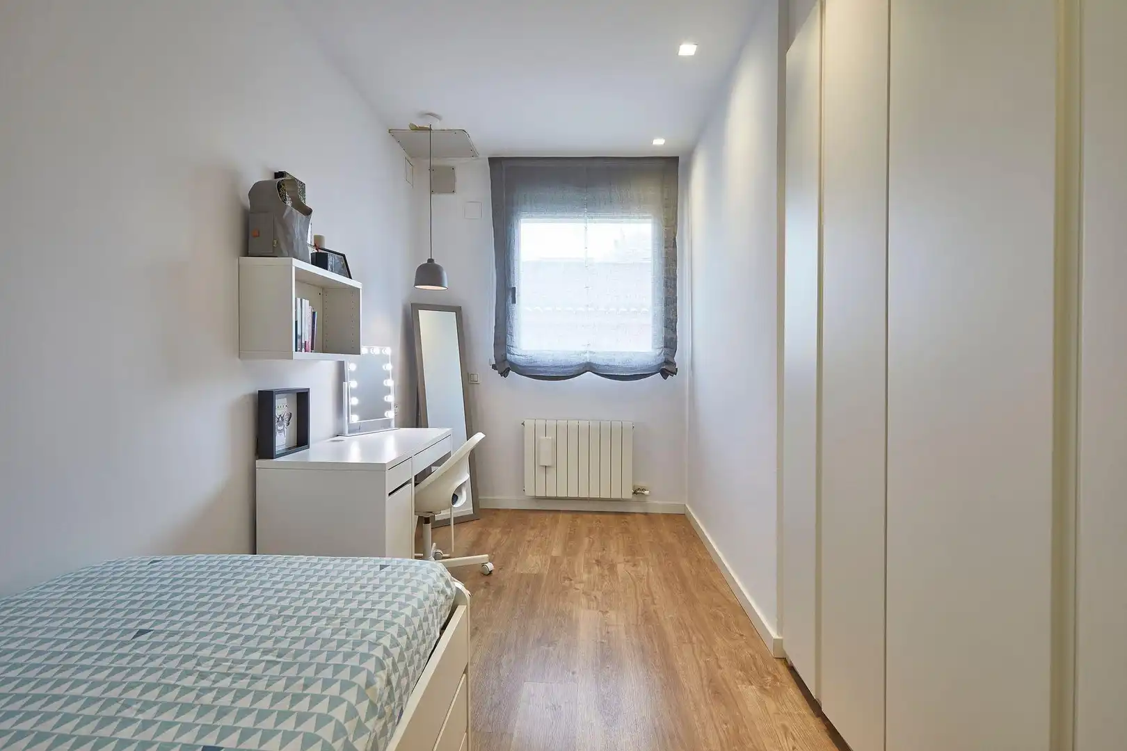 Dormitori de Casa o xalet en venda en Badalona amb Aire condicionat, Calefacció i Parquet