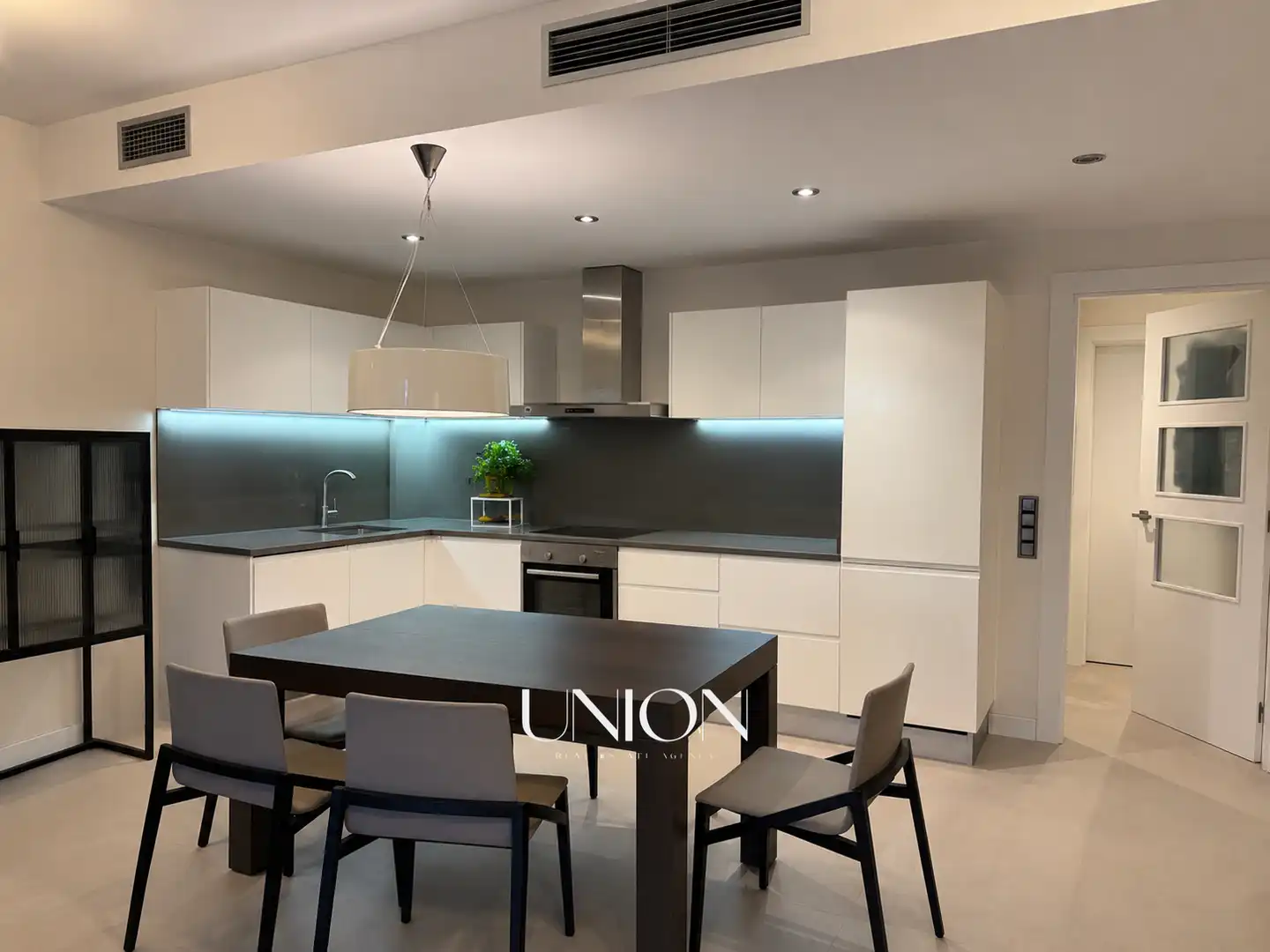 Cocina de Piso en venta en Castell d'Aro, Platja d'Aro i s'Agaró con Aire acondicionado, Calefacción y Terraza