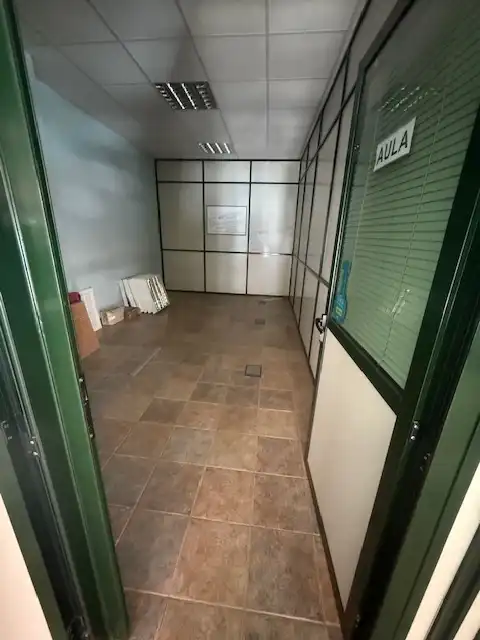 Business premises to rent in Plaza de España, imagen 2