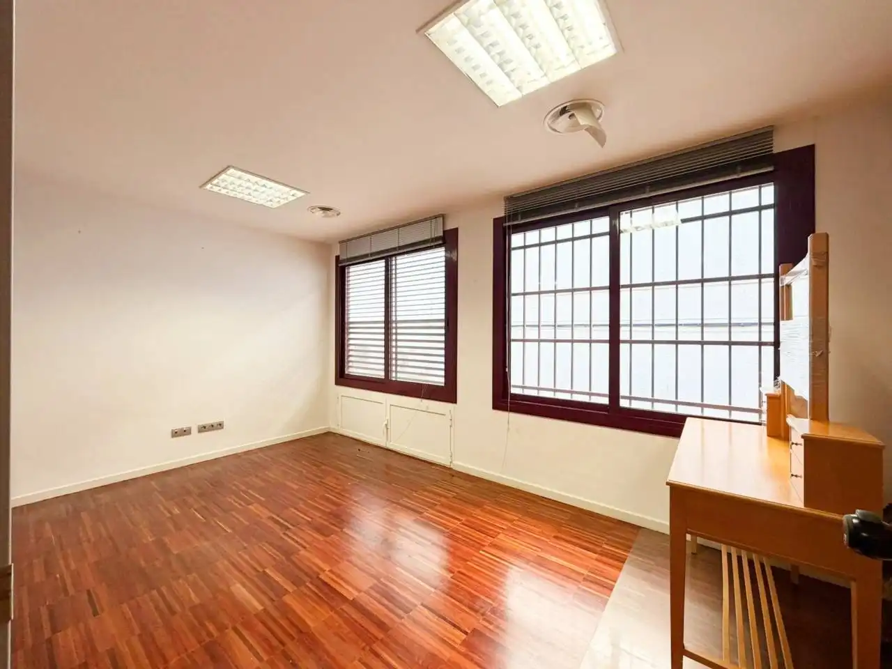 Office space with lift for sale in Calle Marqués de Setmenat, imagen 9