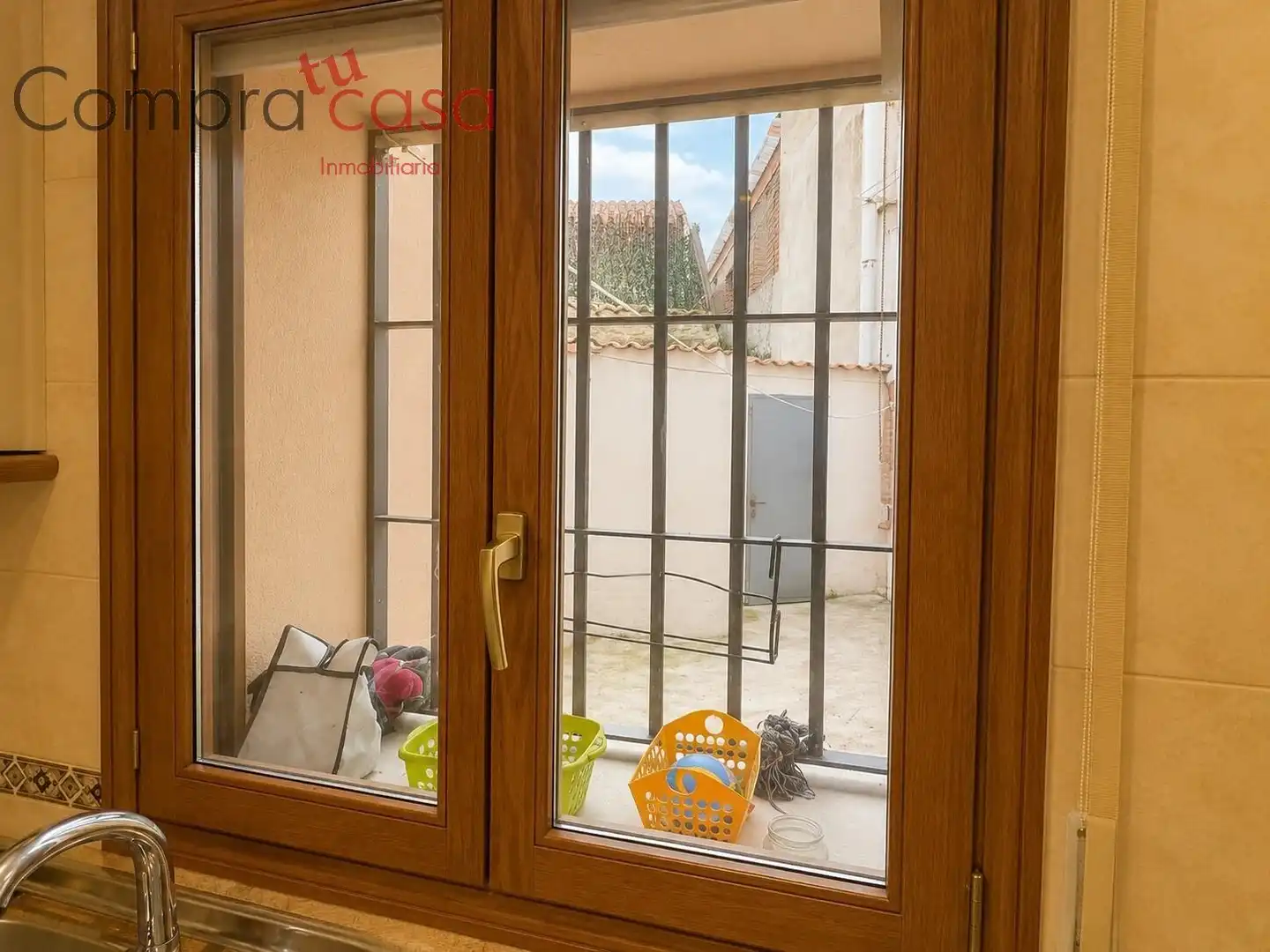 Terrassa de Casa o xalet en venda en Segovia amb Calefacció, Traster i Moblat