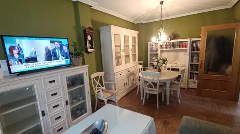 Foto 3 de Casa adosada en venda a Zona Hospital, Linares