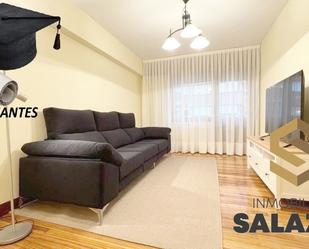 Living room of Flat to rent in Leioa  with Heating and Balcony