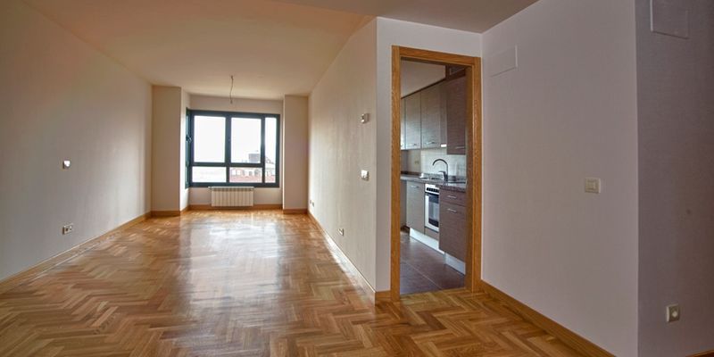 Piso en venta en Calle ALVAREZ DE LORENZANA, 7, El Cristo