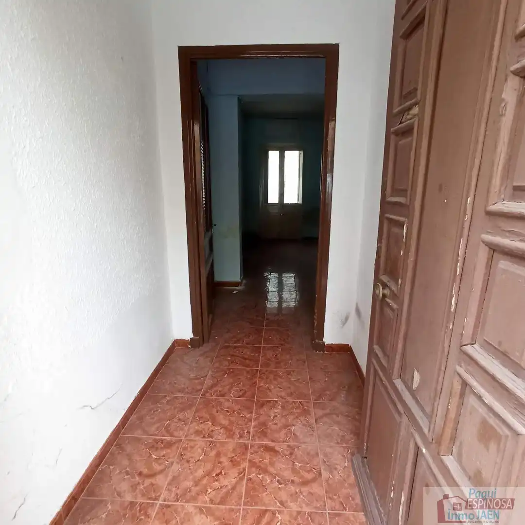 Casa con terrazza in vendita a Torredonjimeno