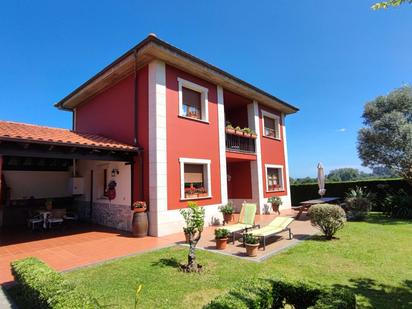 Jardí de Casa o xalet en venda en Llanes