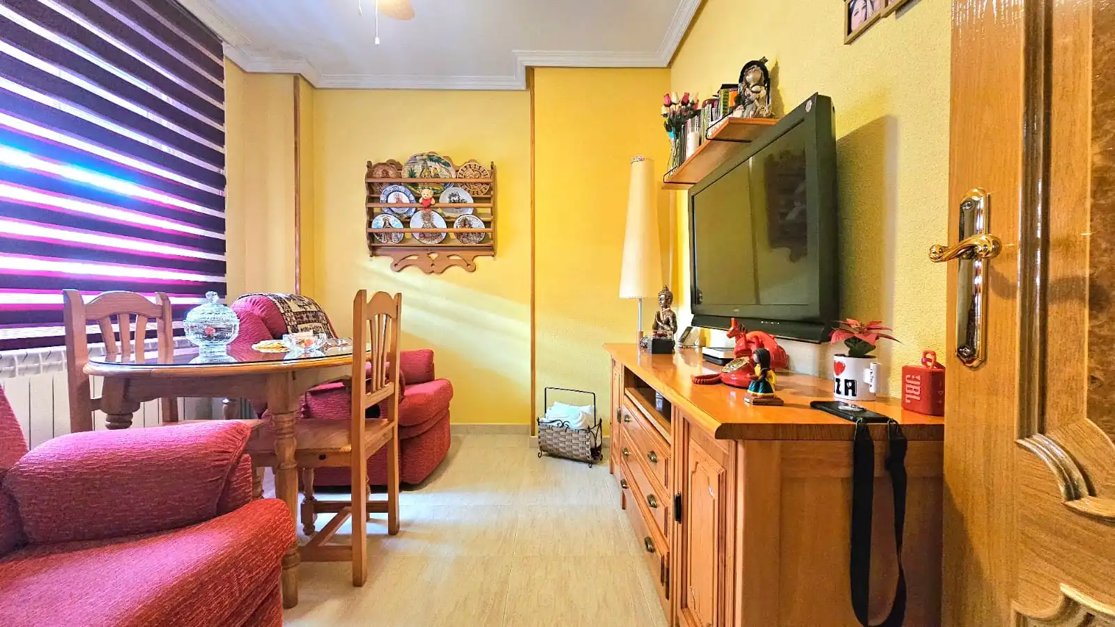 Sala de estar de Casa adosada en venta en Torrejón de la Calzada con Aire acondicionado, Calefacción y Jardín privado
