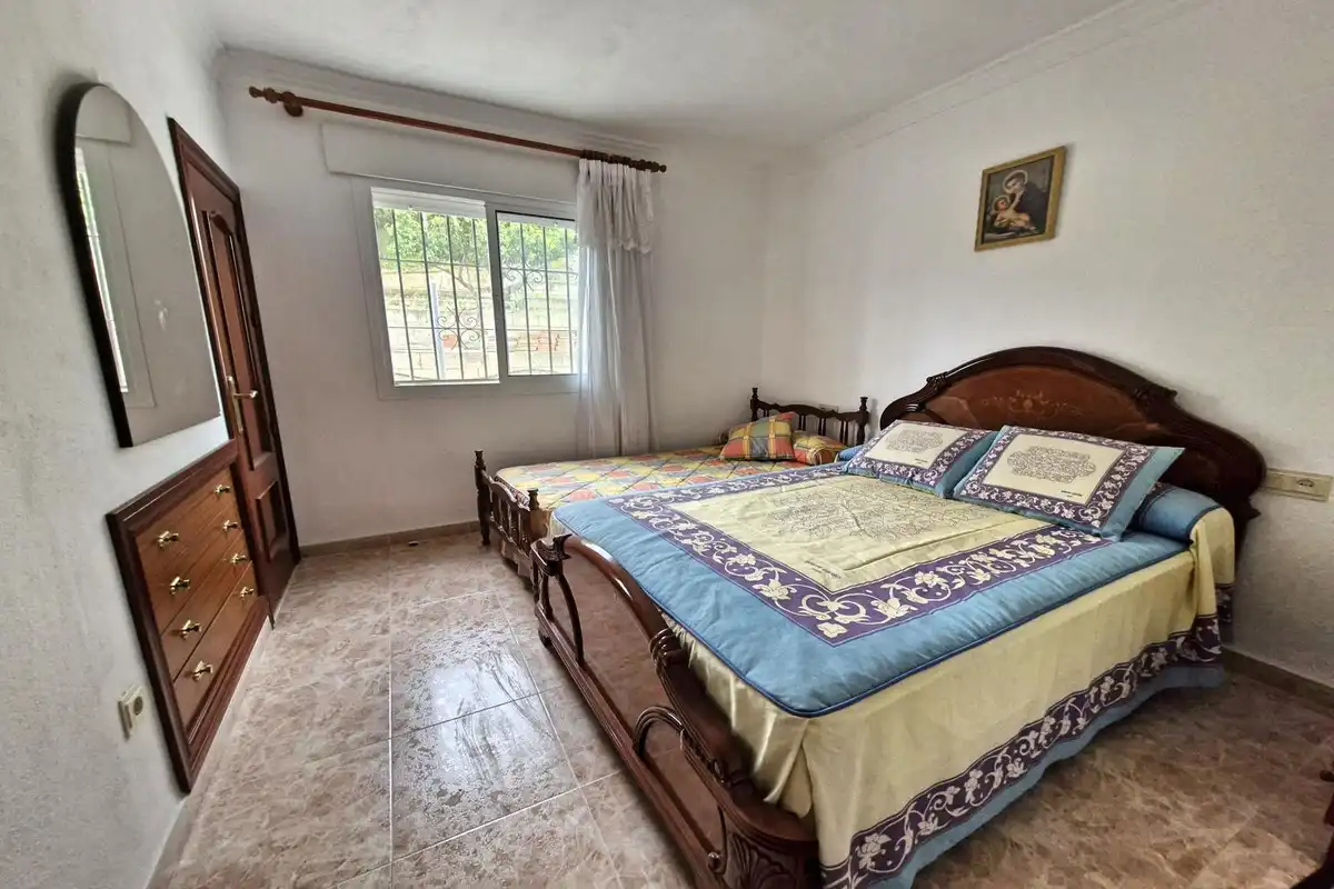 Terraced house with garden for sale in Guaro, imagen 14