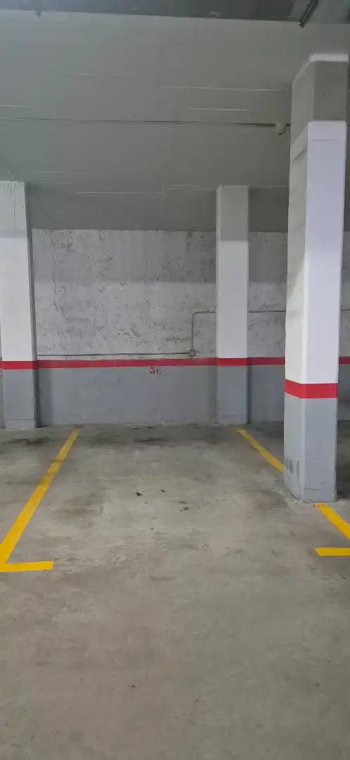 Aparcament de Garatge de lloguer en Esplugues de Llobregat