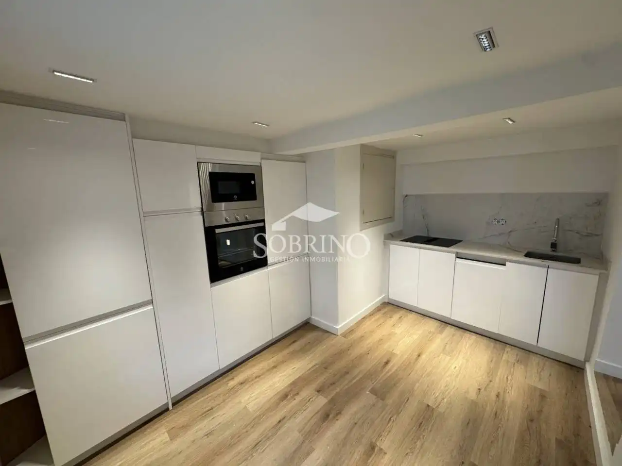 Appartamento con terrazza in vendita a Calle Cueto Bajo 1, imagen 6