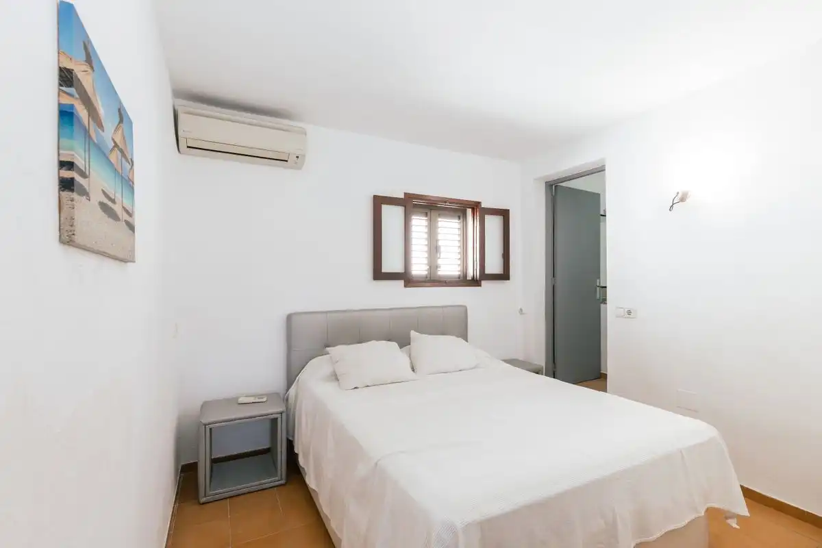Casa rústica con terraza en venta en Sant Agustí-Cala de Bou, imagen 8