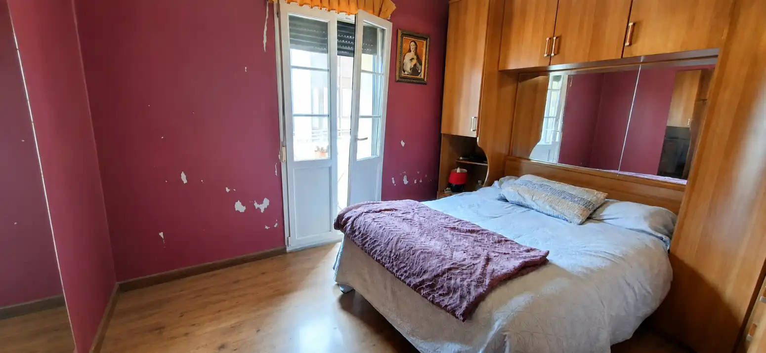 Habitación de Piso en venta en Cabezón de la Sal con Balcón