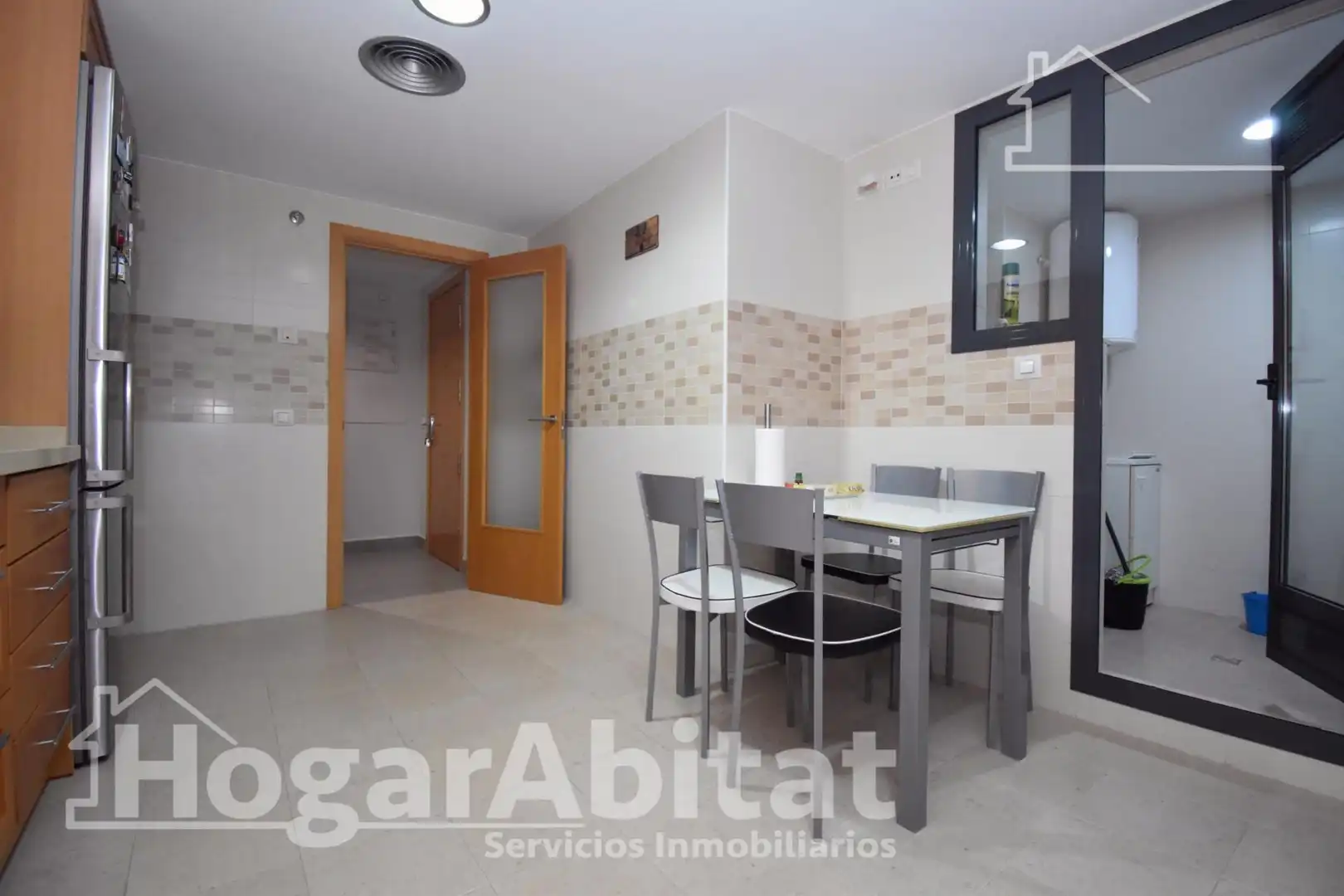 Habitación de Piso en venta en Almazora / Almassora con Aire acondicionado, Terraza y Trastero