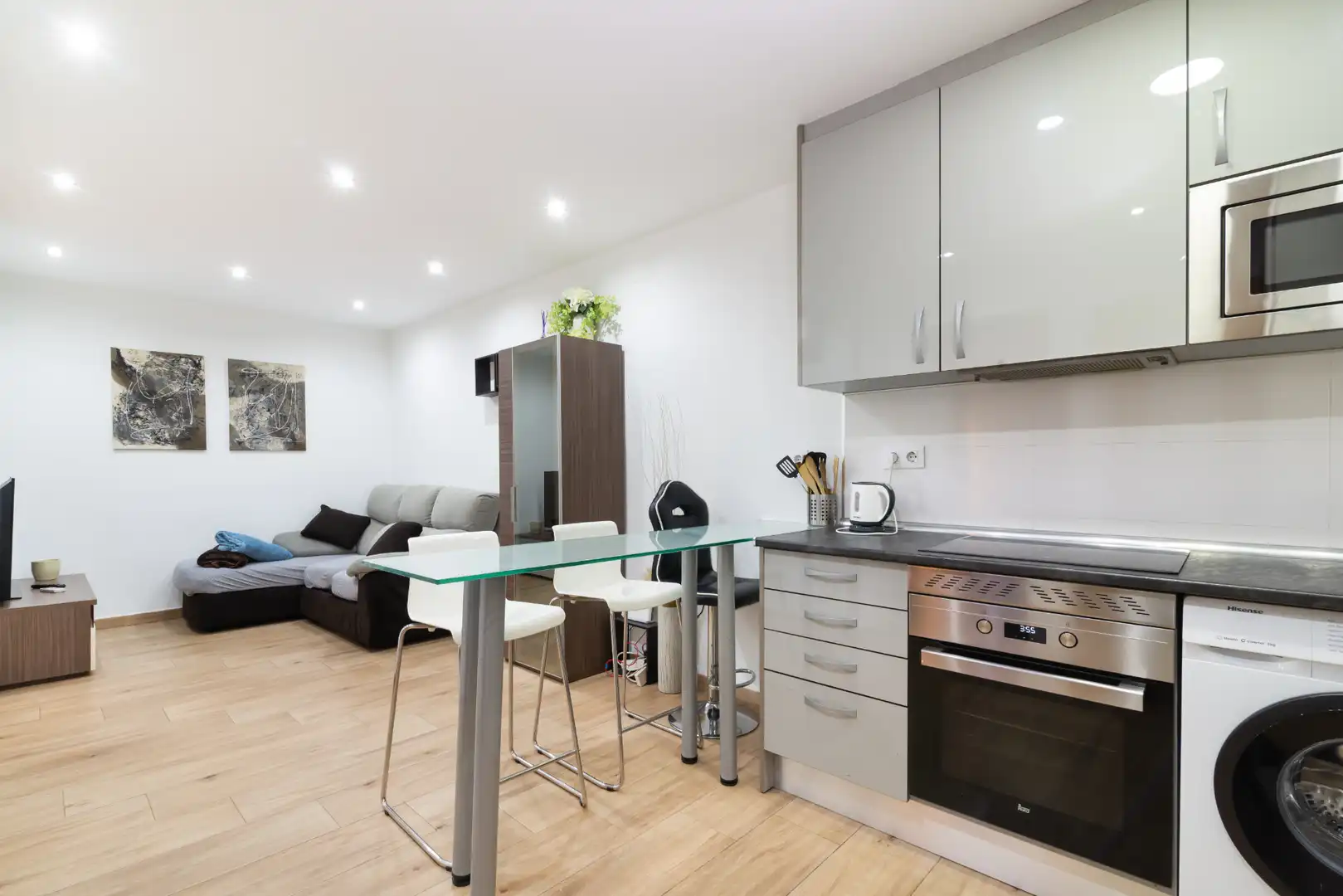 Cuina de Apartament en venda en Madrid amb Aire condicionat, Calefacció i Moblat