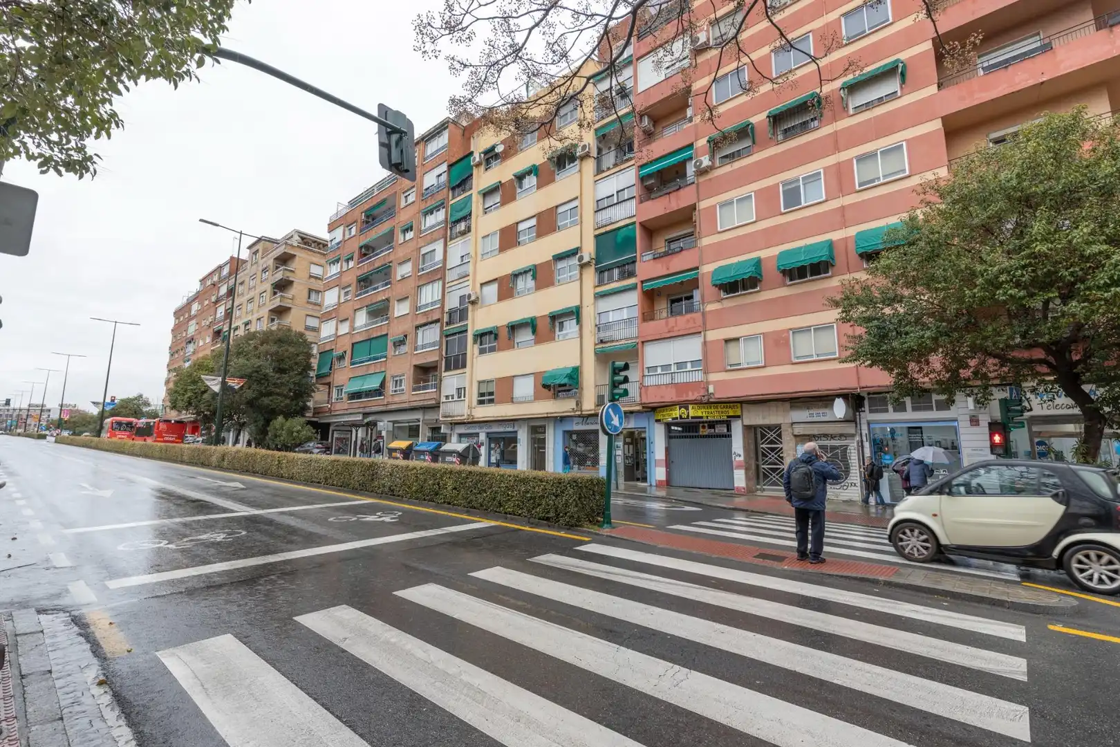 Vista exterior de Pis en venda en Granada