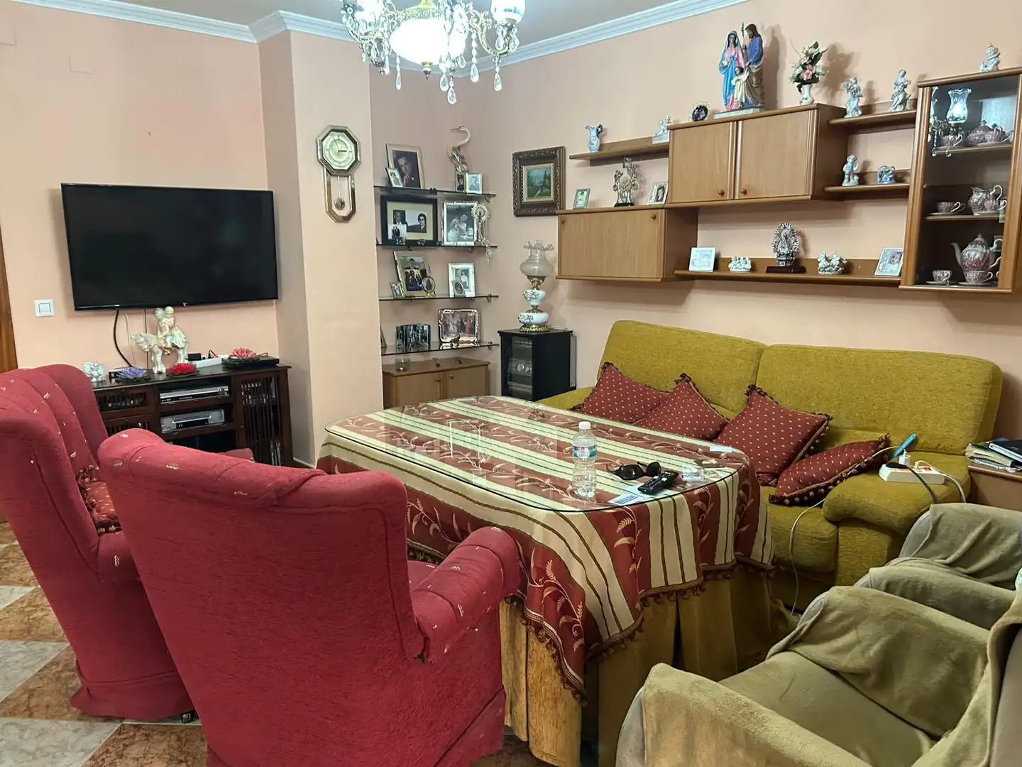 Sala de estar de Casa o chalet en venta en Jaén con Aire acondicionado, Calefacción y Jardín privado