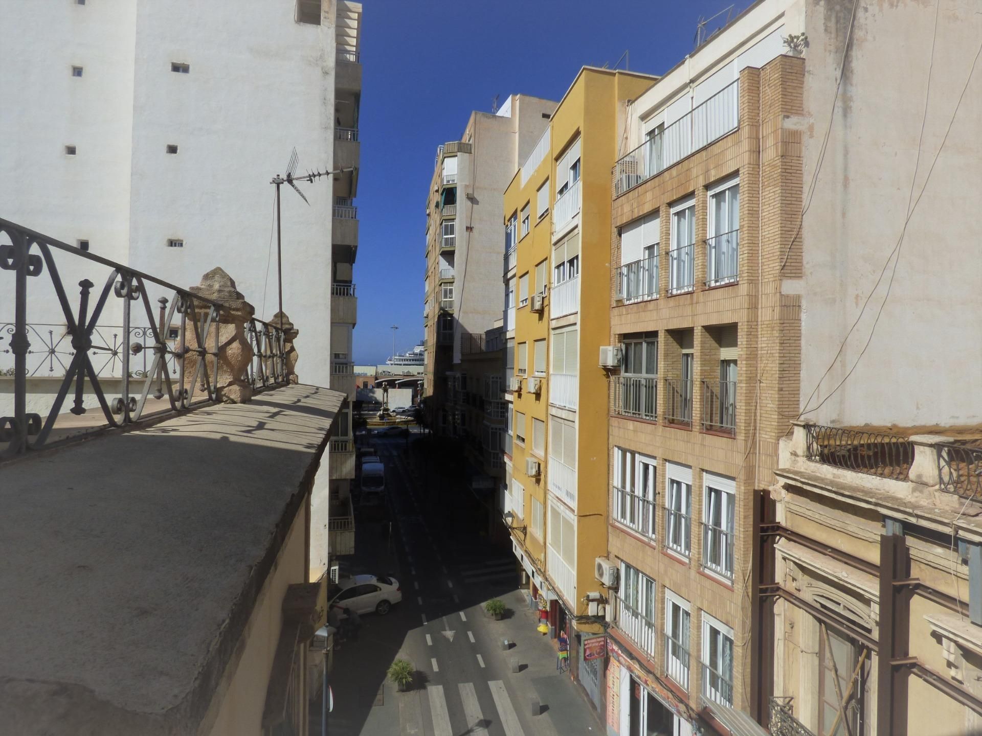 Exterior view of Flat for sale in  Almería Capital  with Air Conditioner and Terrace