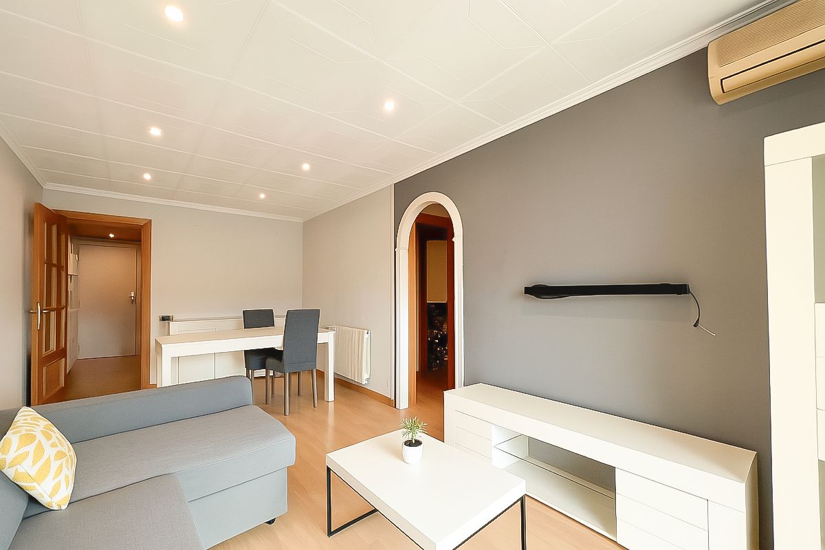 Living room of Flat for sale in Mollet del Vallès  with Air Conditioner, Heating and Parquet flooring