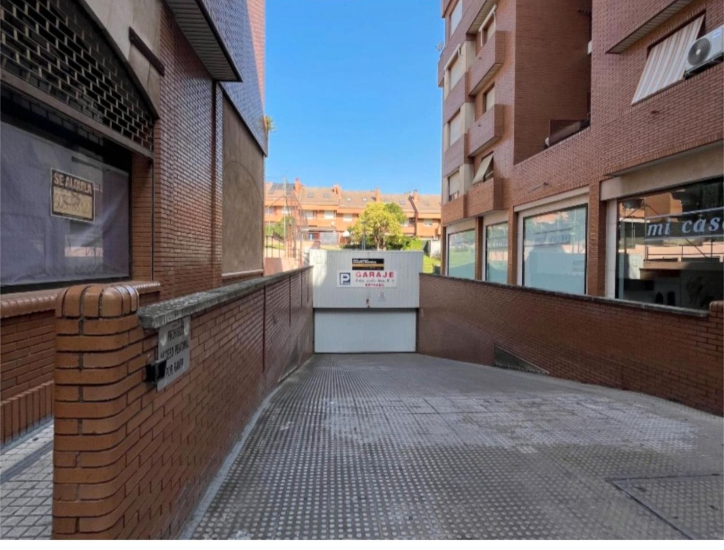 Vista exterior de Garatge de lloguer en Tudela