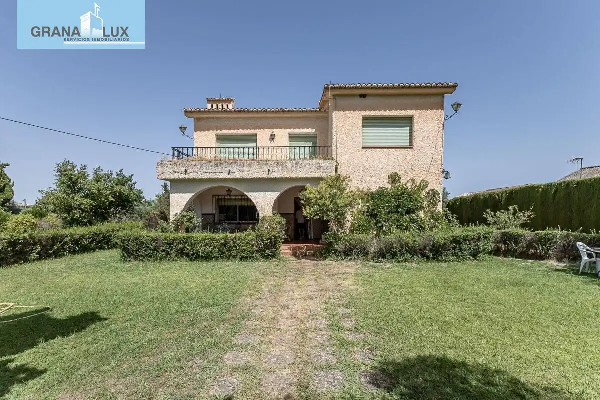 Casa con terraza en venta en Dílar