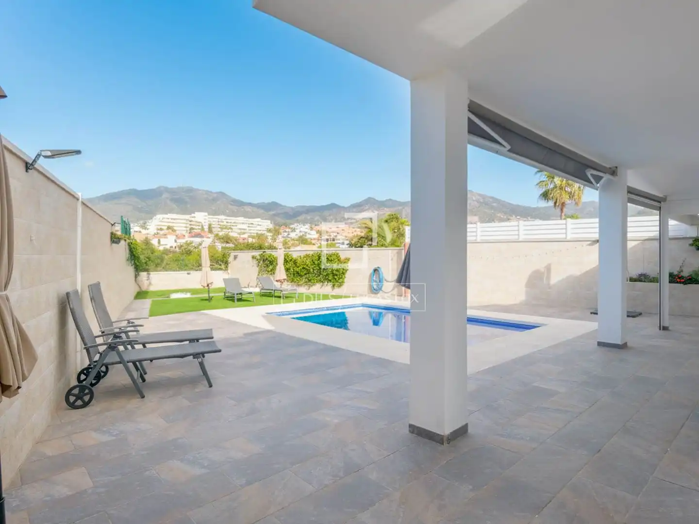 Terrassa de Casa o xalet en venda en Benalmádena amb Aire condicionat, Calefacció i Jardí privat
