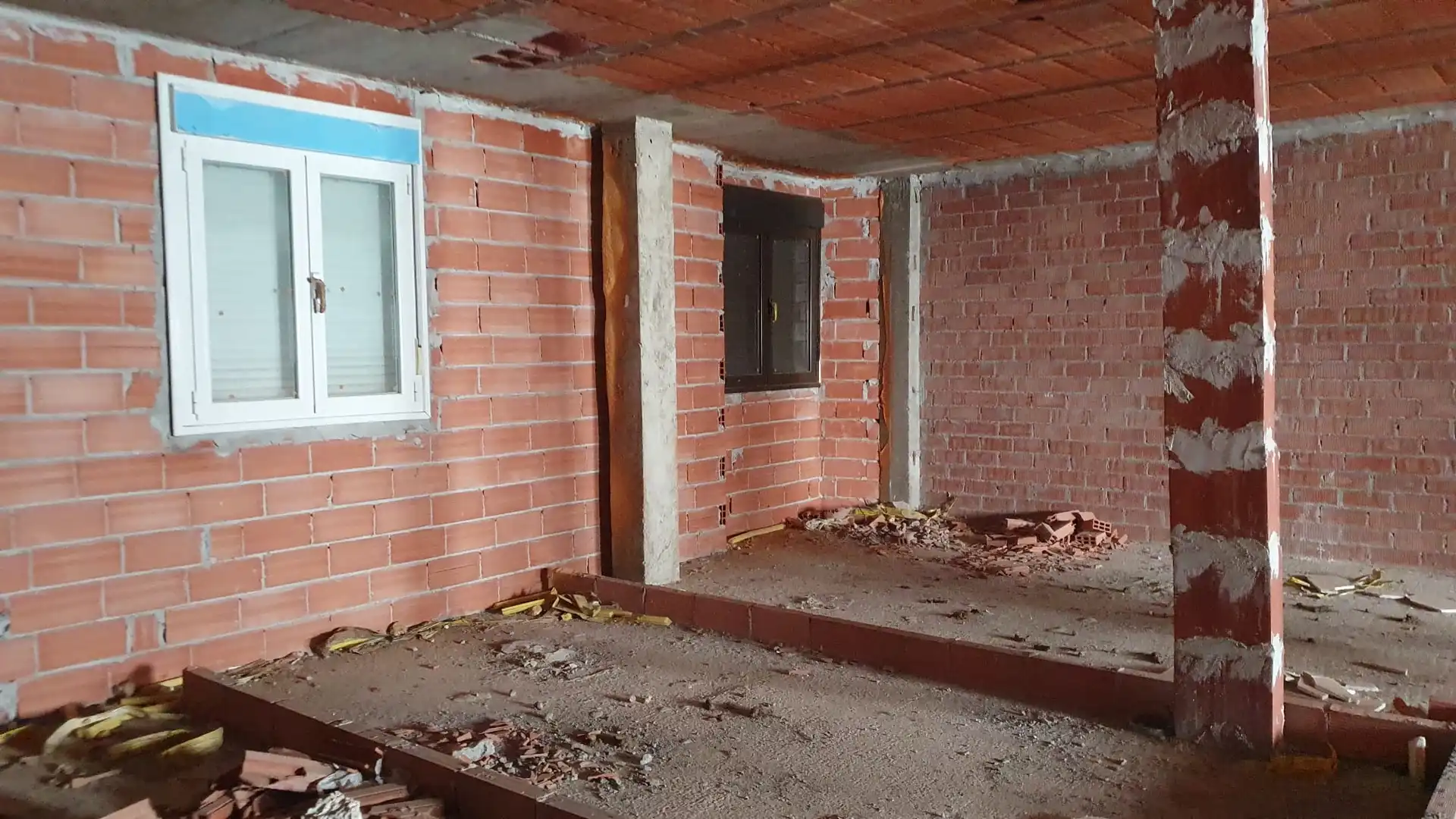 Edificio en venta en Pradoluengo