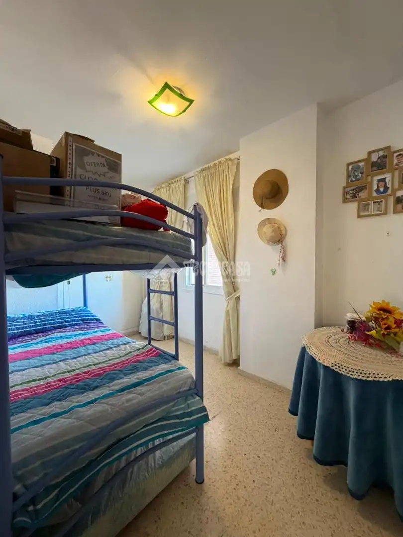 Flat for sale in Salesianos