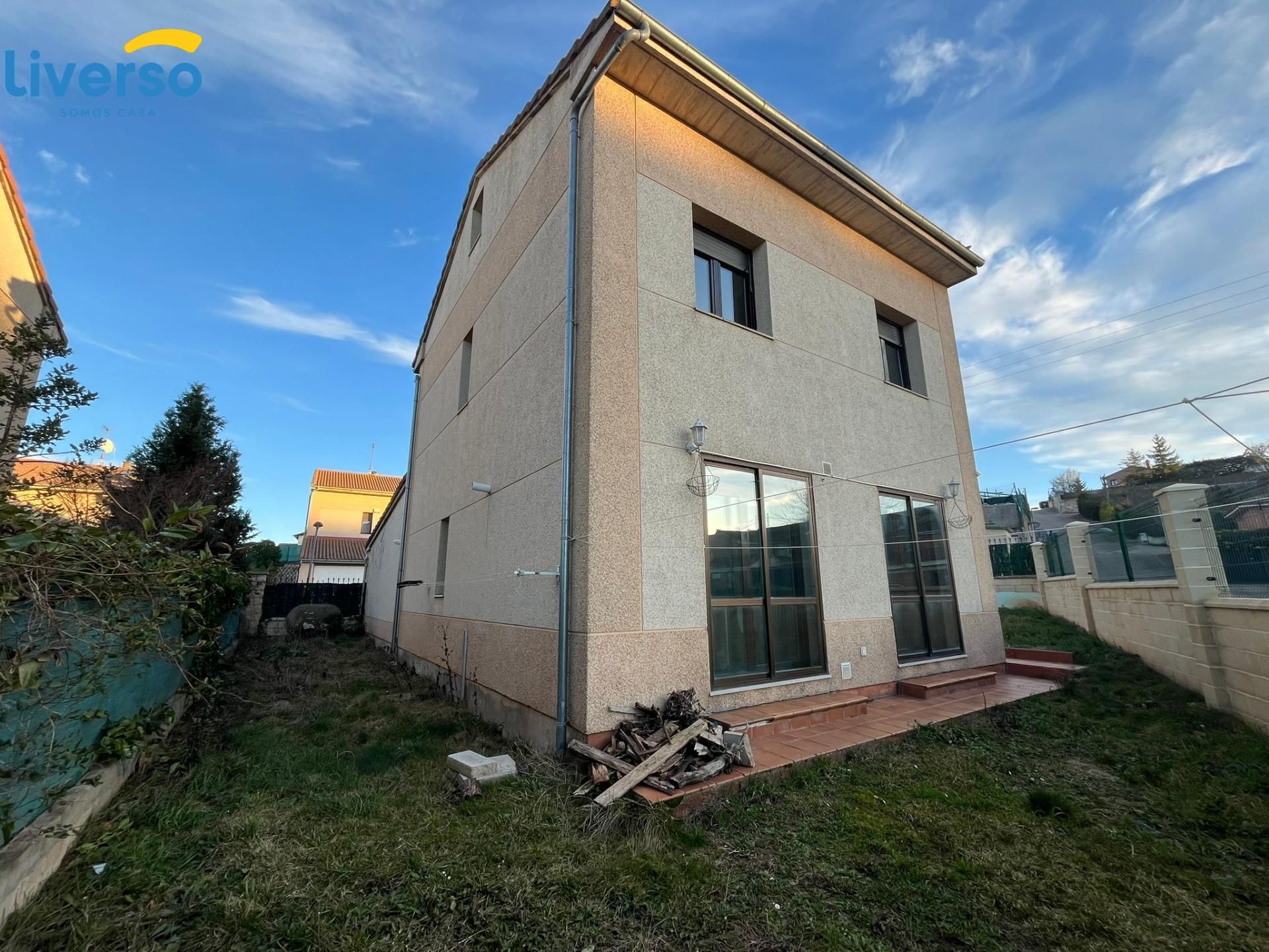 Vista exterior de Casa o xalet de lloguer en Arcos amb Calefacció, Jardí privat i Terrassa
