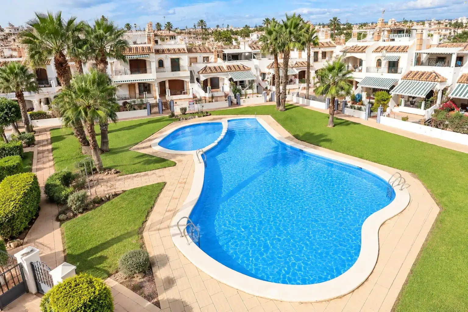 Duplex with terrace for sale in PAU 8, imagen 3