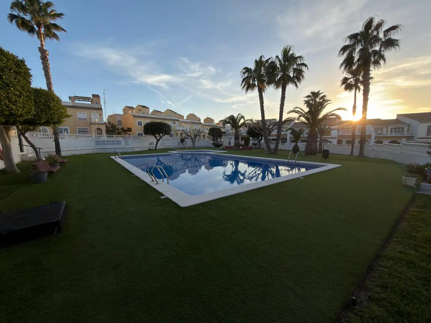 Piscina de Casa adosada en venta en Santa Pola con Aire acondicionado, Calefacción y Terraza