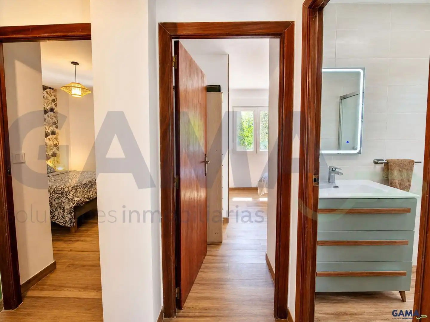 Houses for sale in Alberic  with Air Conditioner, Terrace and Swimming Pool