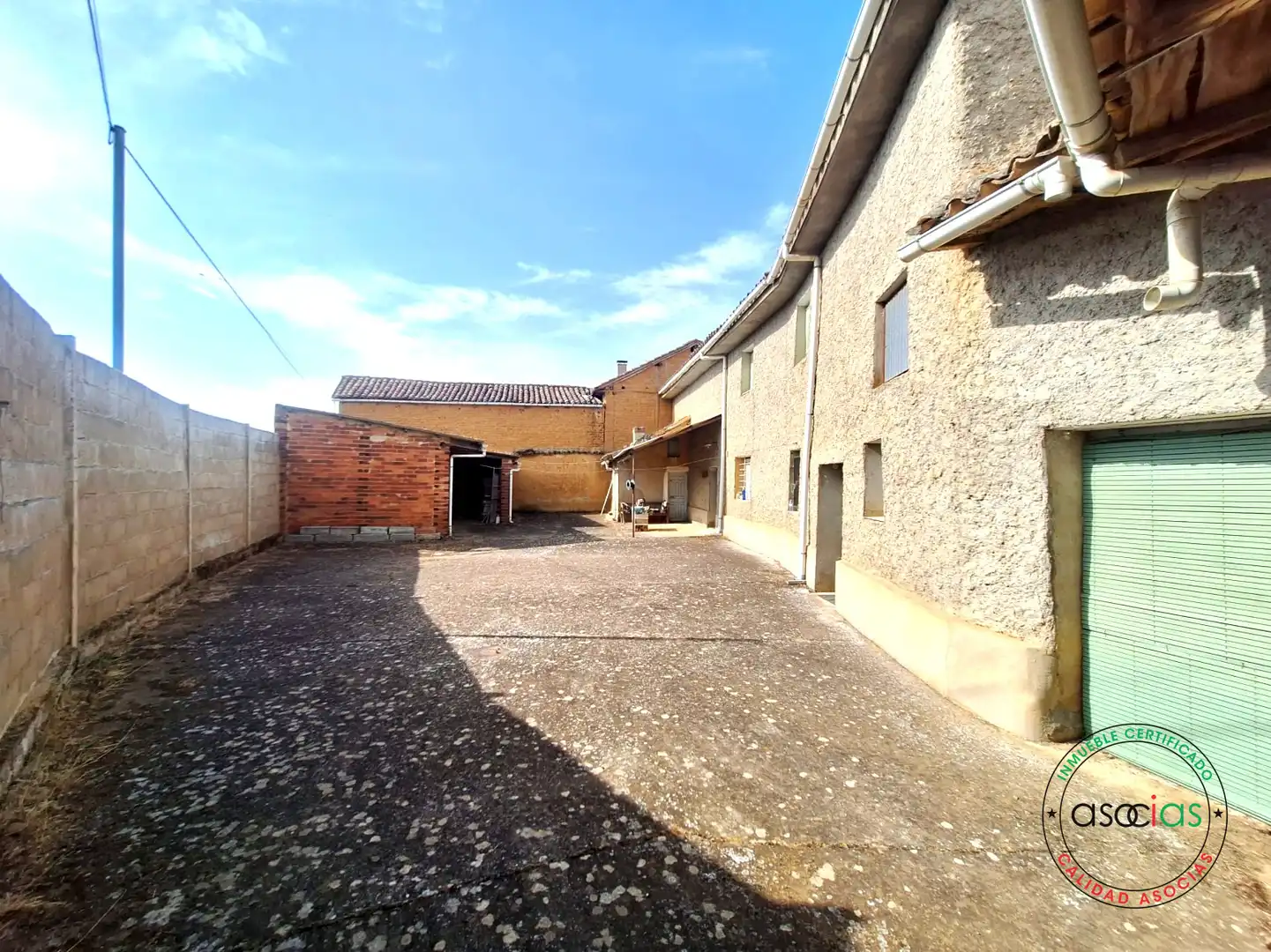 Vista exterior de Casa adosada en venta en Sahagún con Jardín privado