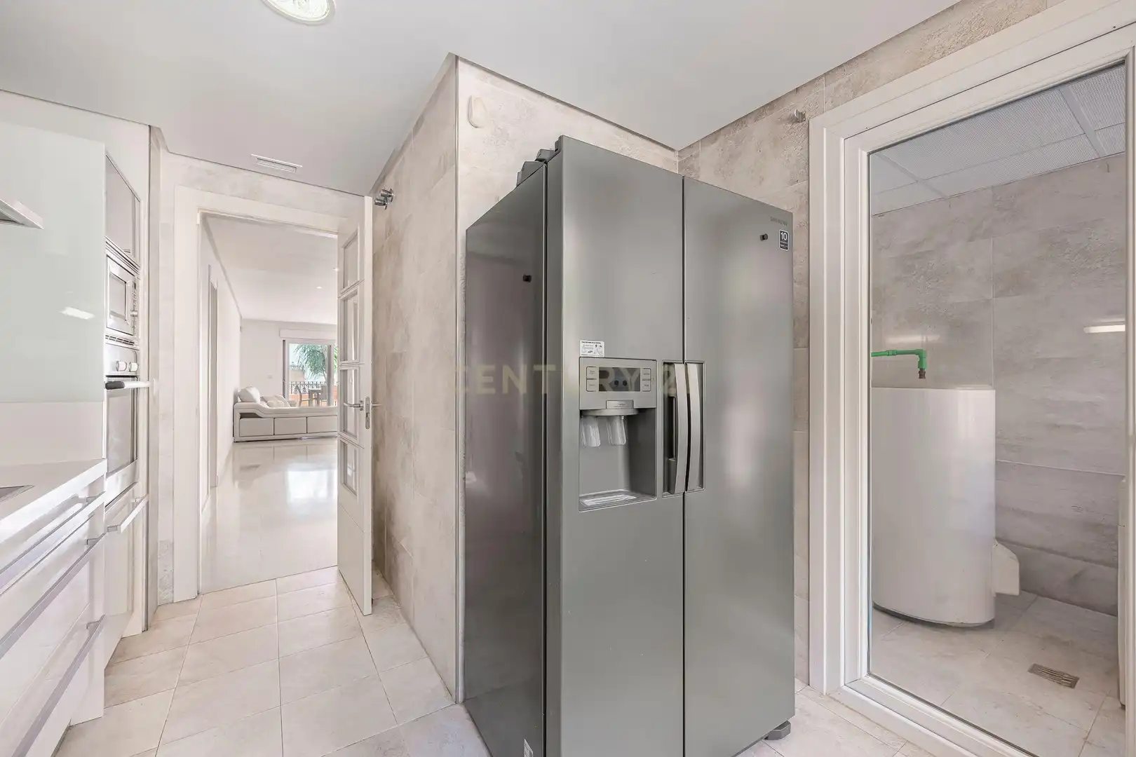 Cuina de Apartament en venda en Marbella amb Aire condicionat, Traster i Forn