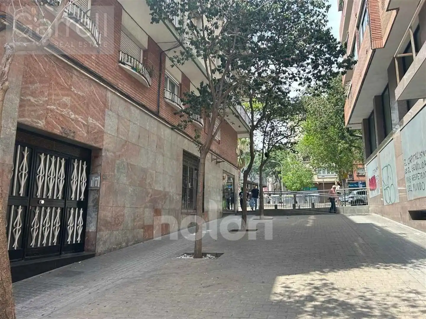 Vista exterior de Piso en venta en Barcelona con Terraza