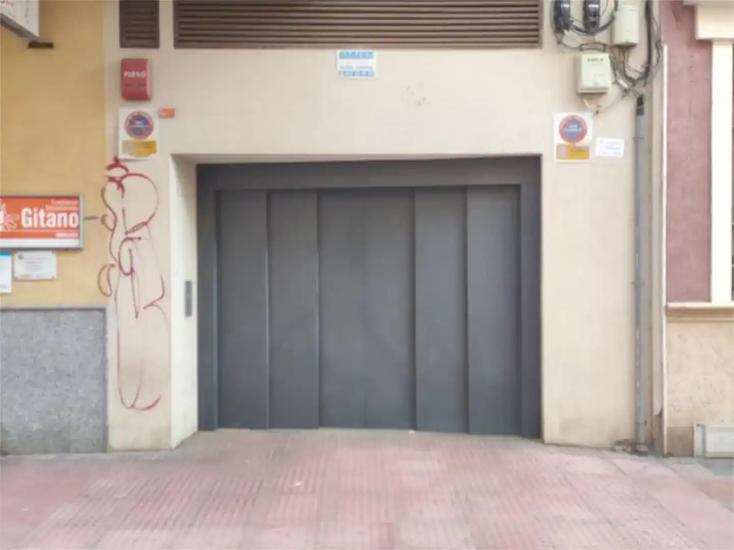 Aparcament de Garatge en venda en Almería