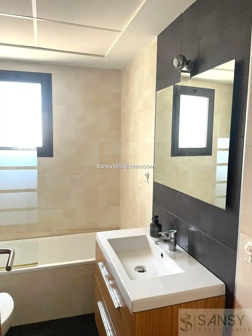 Baño de Apartamento en venta en Gata de Gorgos con Calefacción, Trastero y Amueblado