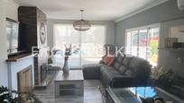 Living room of House or chalet for sale in El Tiemblo   with Heating, Private garden and Terrace