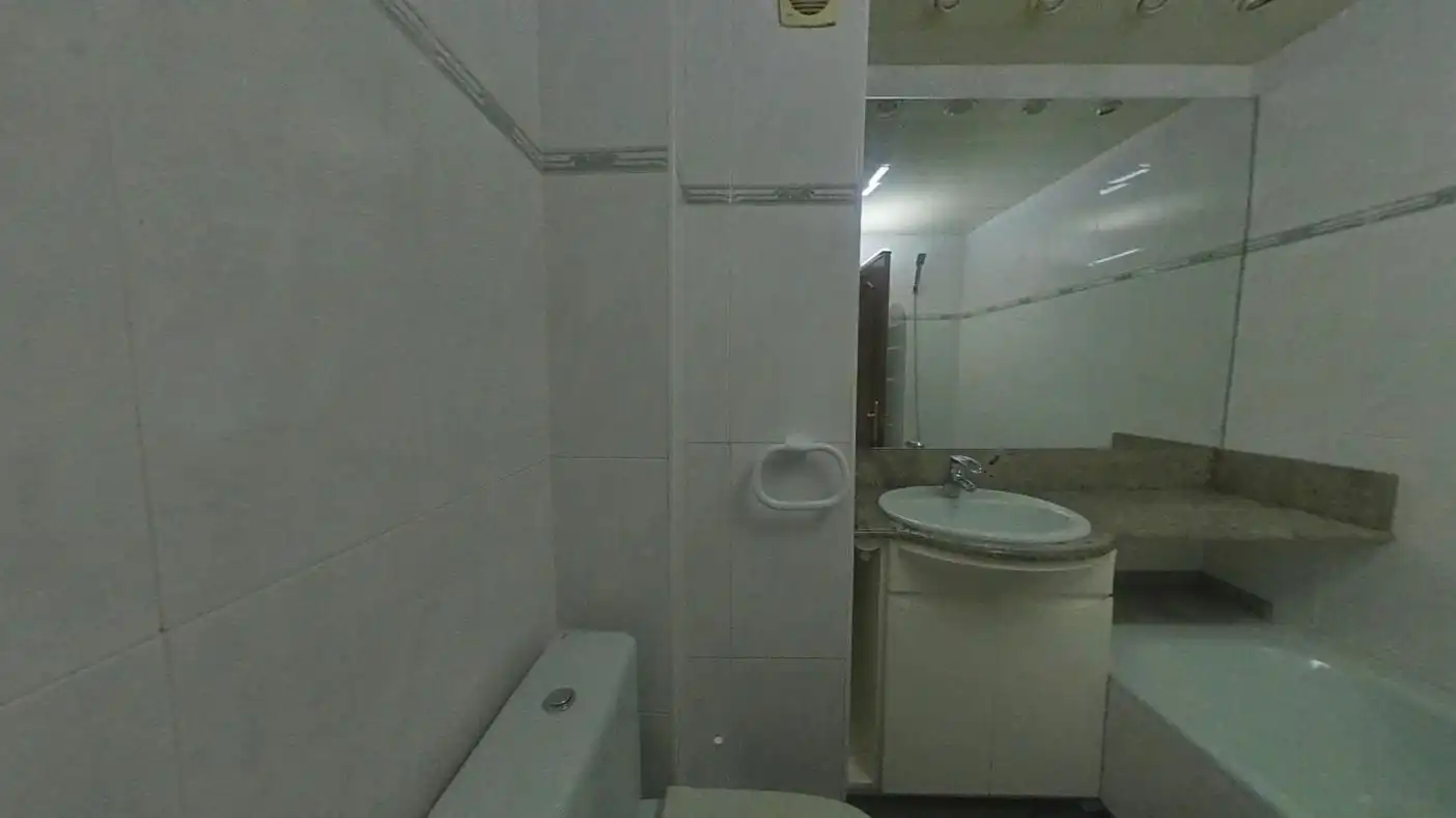 Baño de Piso en venta en Barcelona con Calefacción